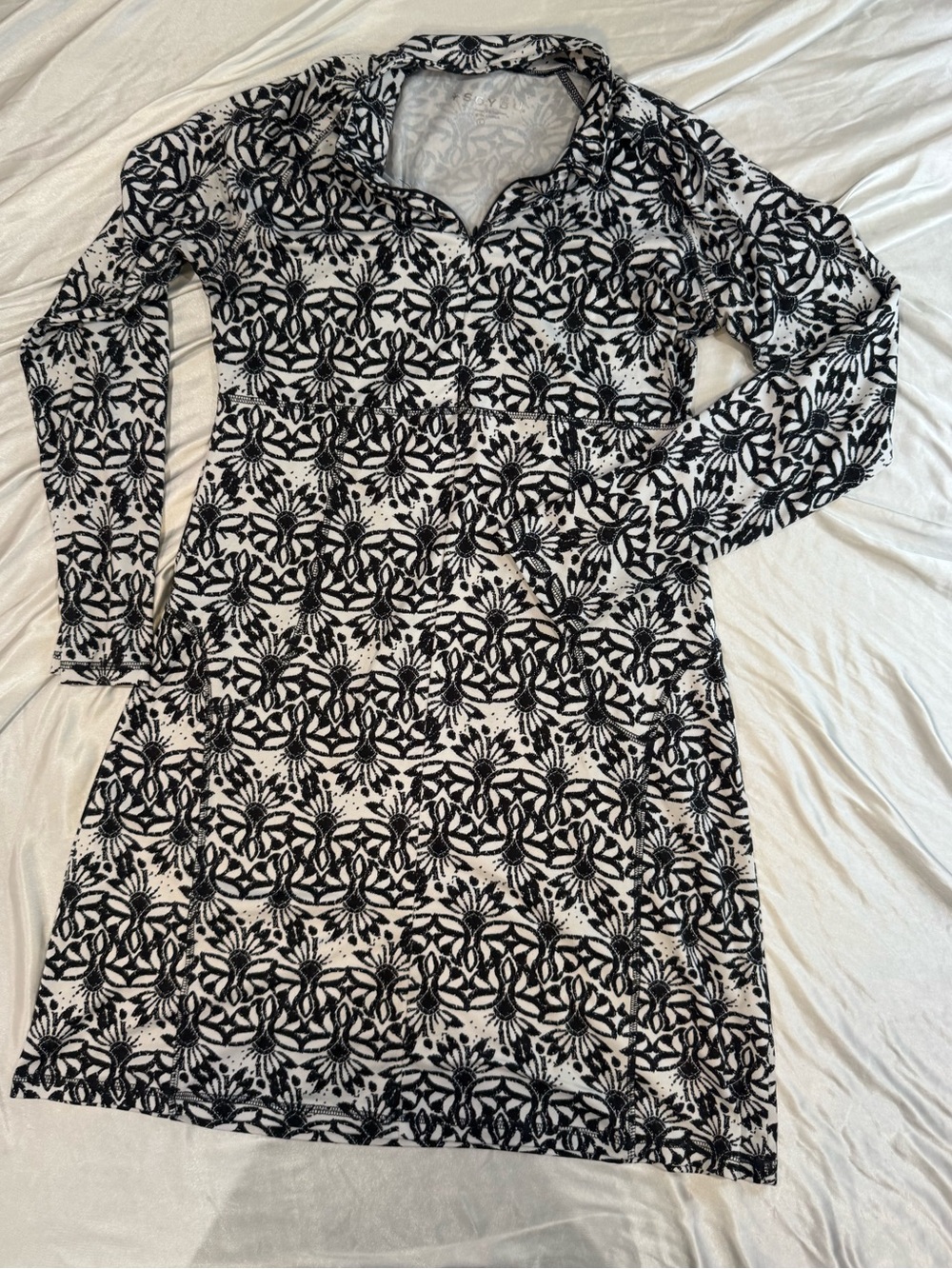 Soybu Black & White Floral Print Women’s Long Sleeve Dress